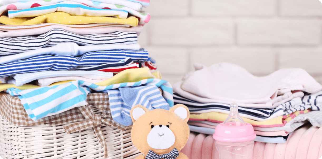 Infants' clothing